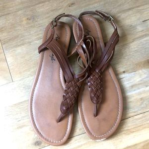 American Eagle Sandals